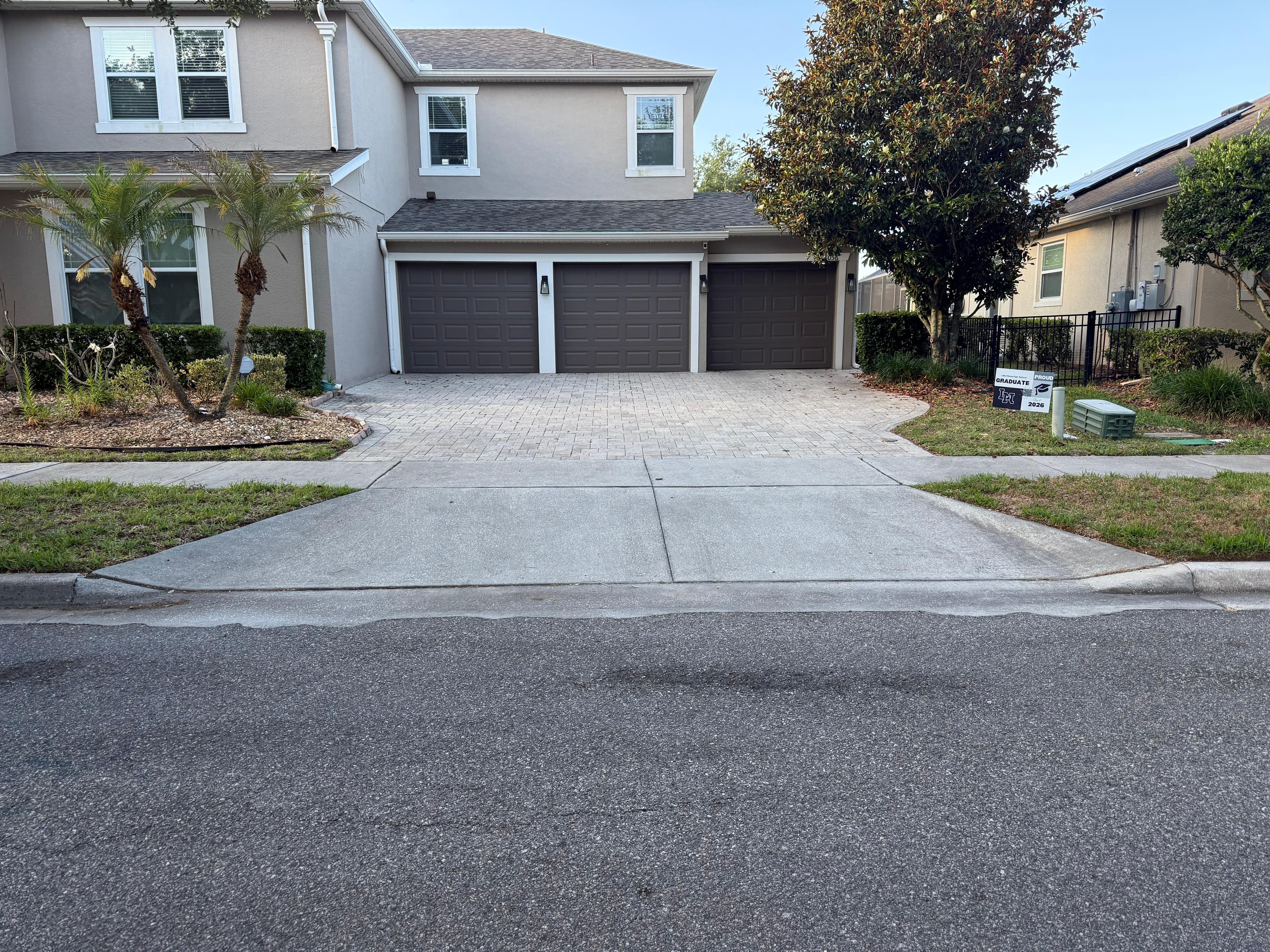 Driveway Cleaning 2 before cleaning
