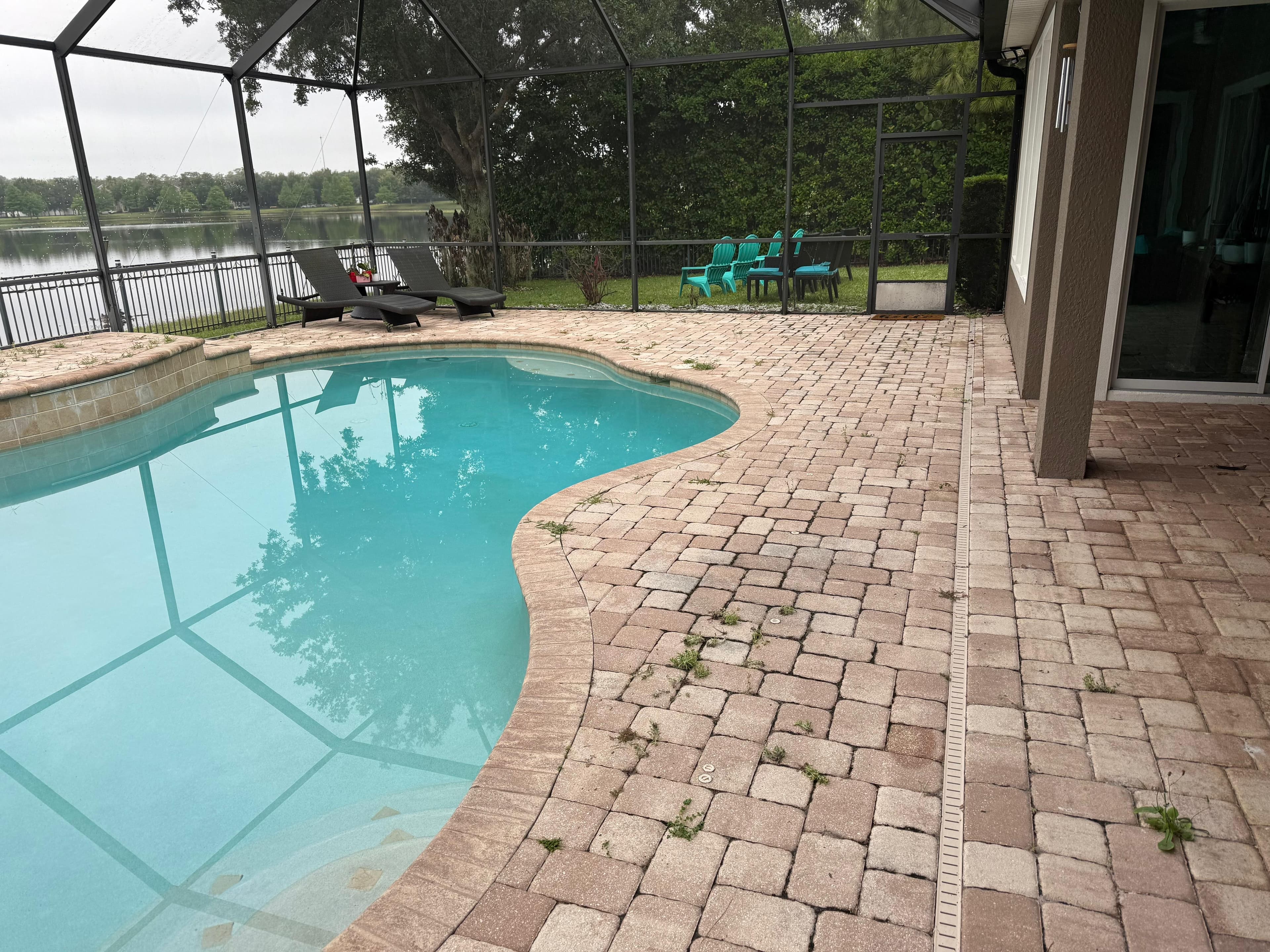 Pool Deck Cleaning 2 before cleaning